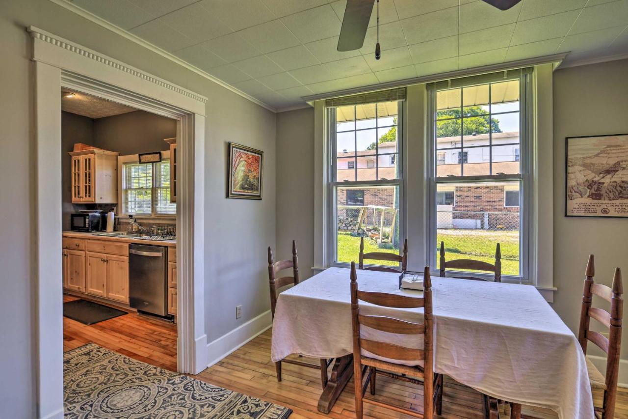Cozy Damascus Cottage With Porch And Trail Access! Exteriör bild