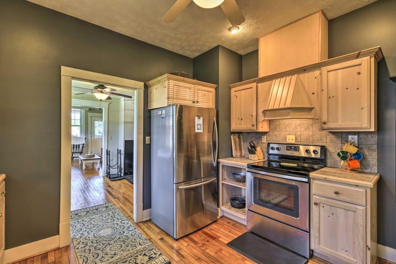 Cozy Damascus Cottage With Porch And Trail Access! Exteriör bild