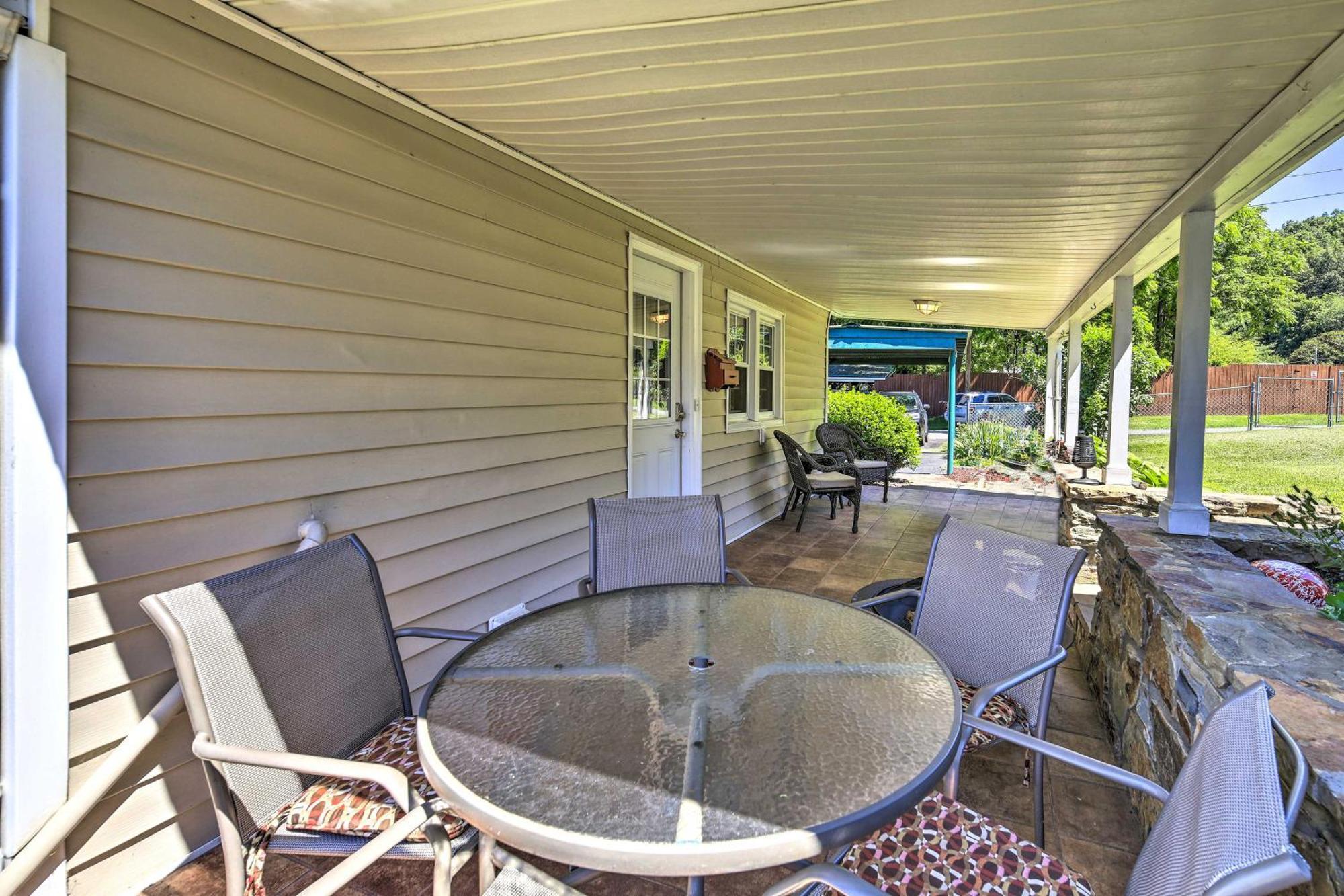 Cozy Damascus Cottage With Porch And Trail Access! Exteriör bild